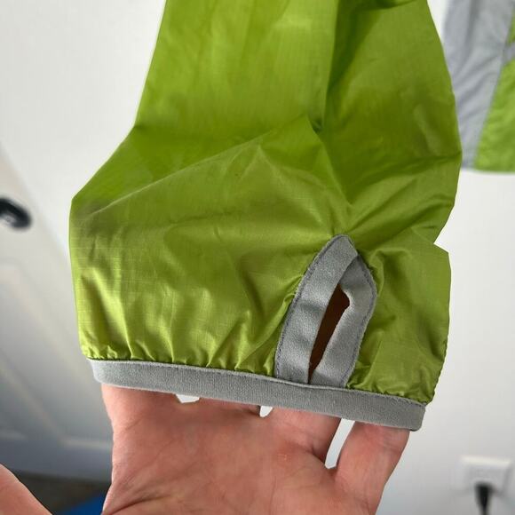 Eddie Bauer Womens Lightweight Jacket Size Small Green Nylon Hood Packable - Picture 8 of 8